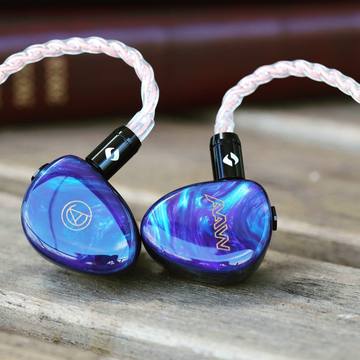 AAW x Custom Art Project 4+2 in-ear monitor with blue and purple faceplates