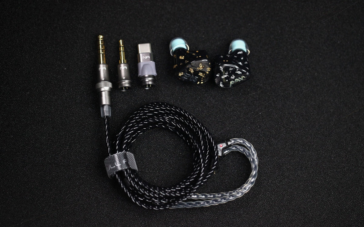 Z05 AuAg complete kit with cable, monitors, and swappable 3.5mm, 4.4mm, and Type-C terminations